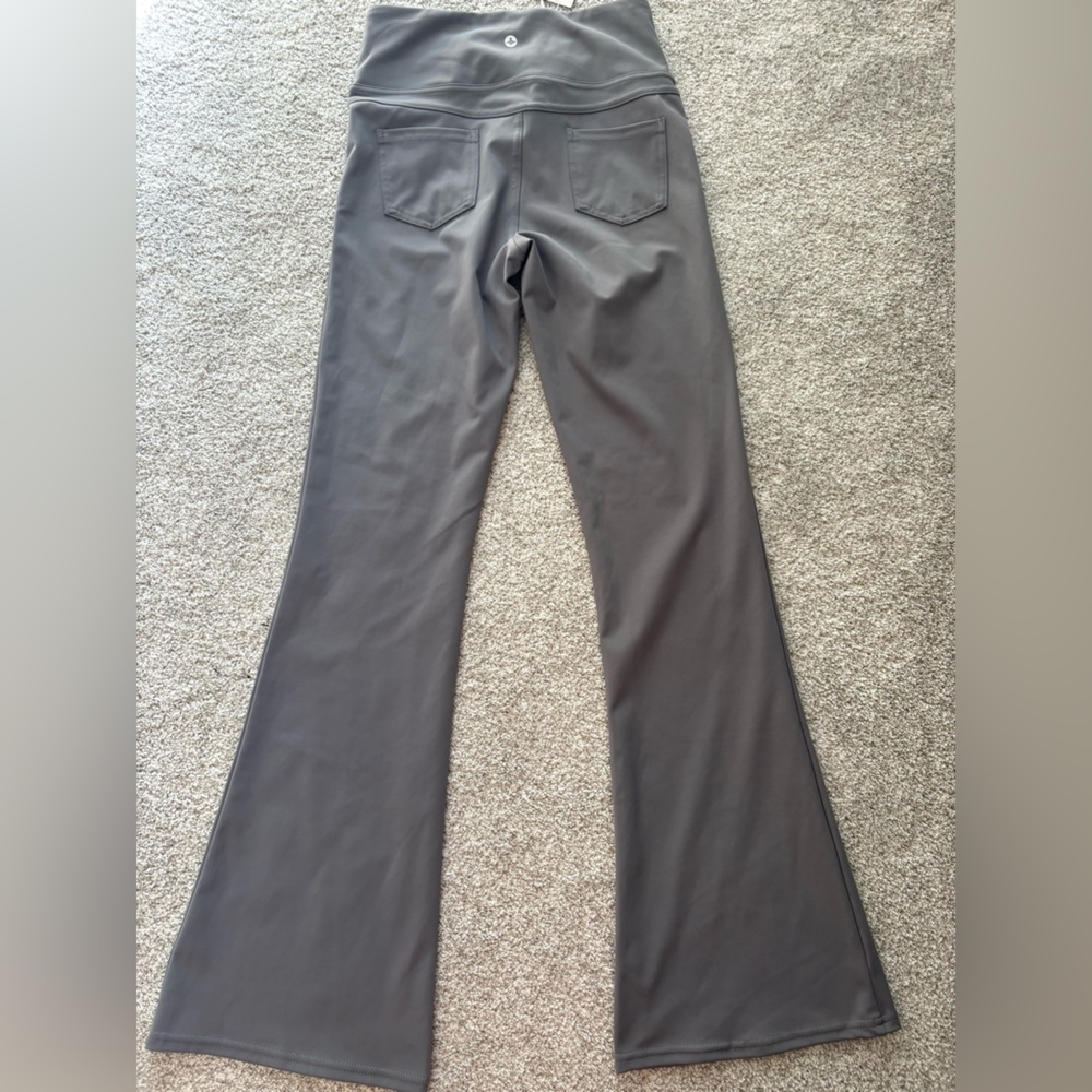 NWT HALARA Halo Tek High Waist Pocket Flare Leggings - Picture 8 of 8